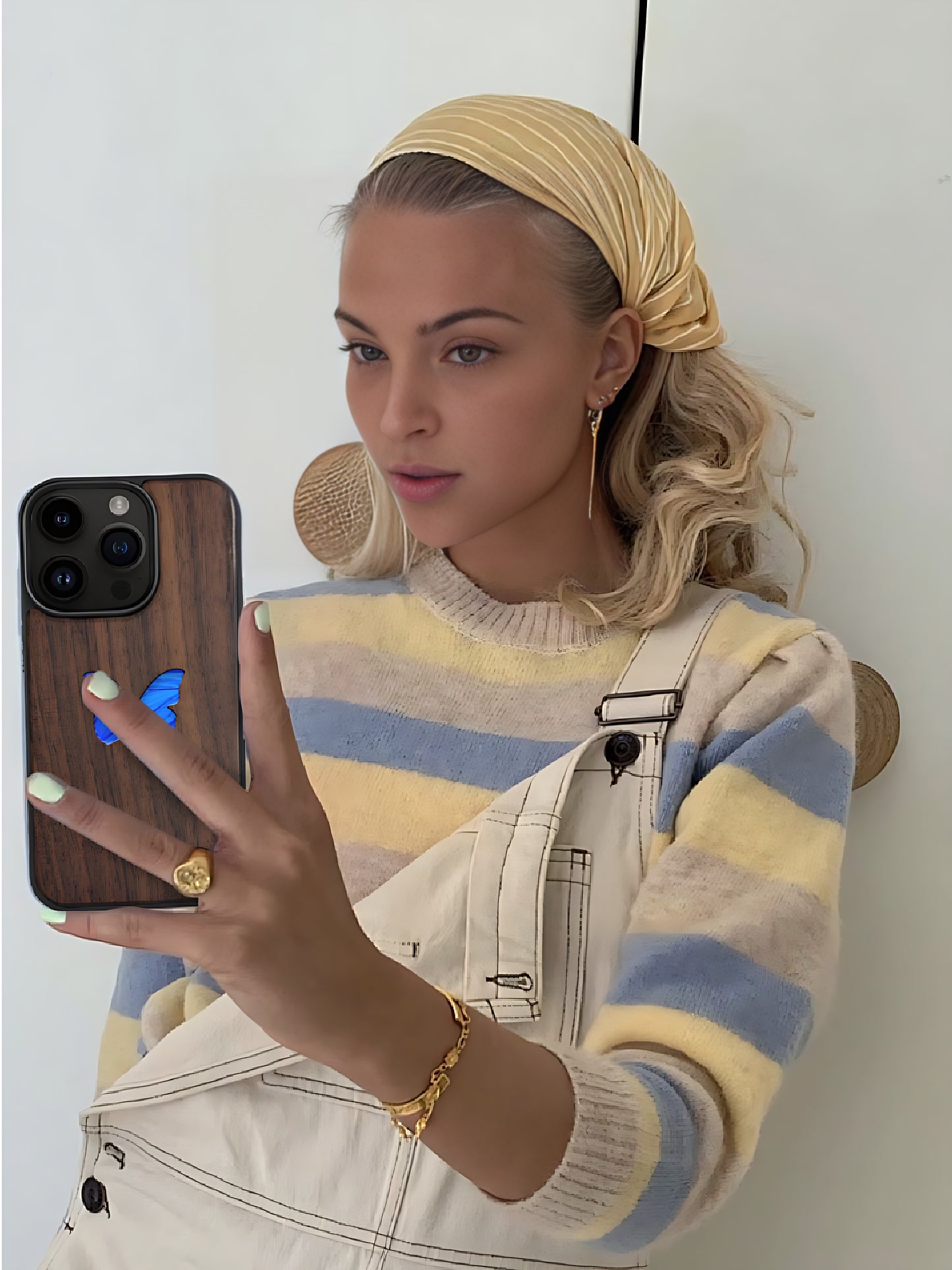 Real Specimen Blue Morpho Butterfly Wooden Phone Case – Nature’s Elegance